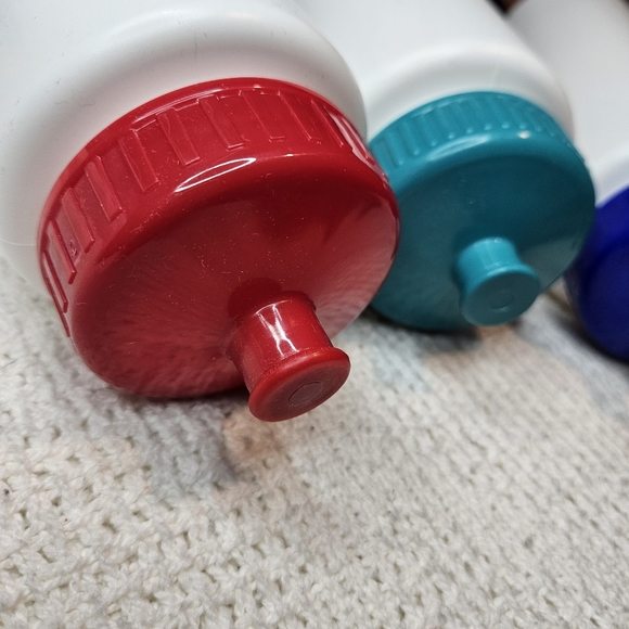 32OZ Wht Reusable Water Bottle Sports Push Pull Cap LOT OF 2 *BUY MORE/SAVE MORE - Picture 4 of 8